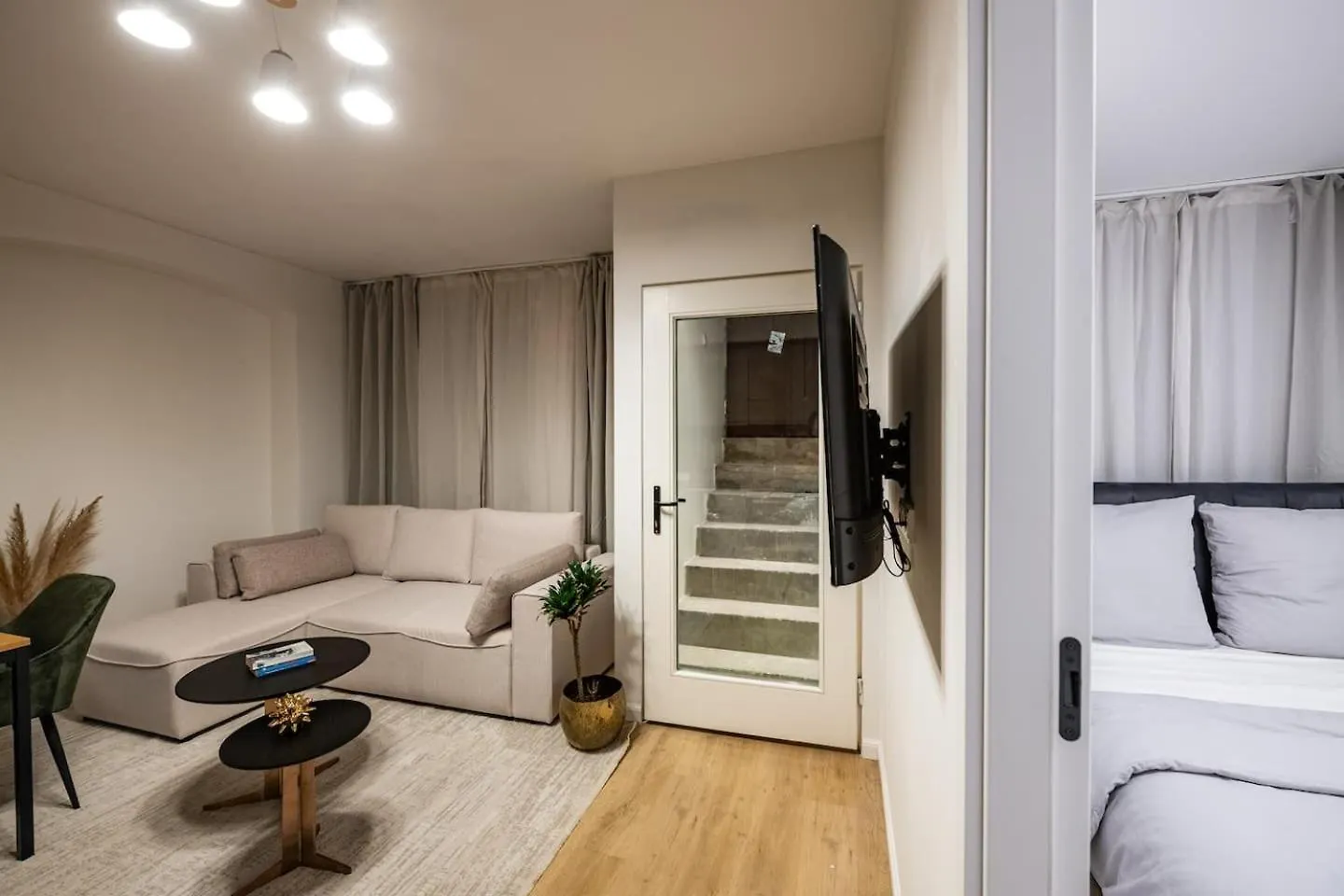 Spacious Apartments In Mitte- Feel The Citycenter Berlin Tyskland