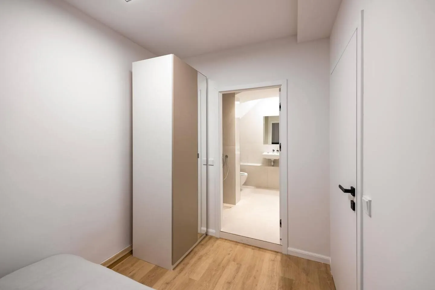 Spacious Apartments In Mitte- Feel The Citycenter Berlin Tyskland