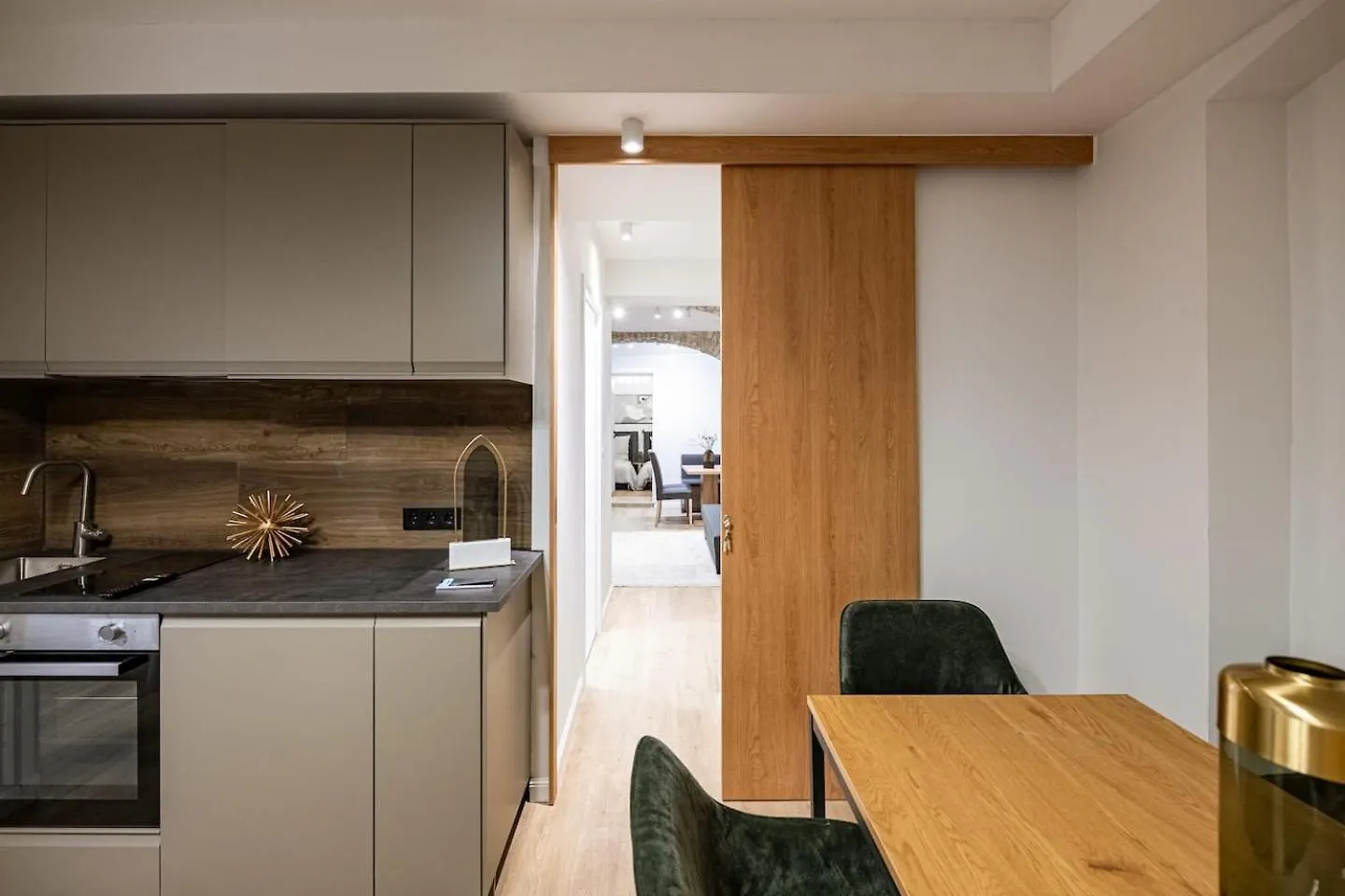 Spacious Apartments In Mitte- Feel The Citycenter Berlin