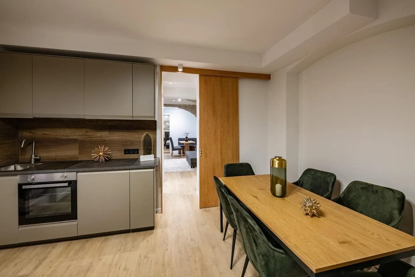 Spacious Apartments In Mitte- Feel The Citycenter Berlin
