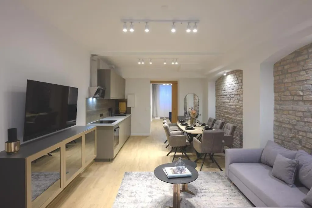 Spacious Apartments In Mitte- Feel The Citycenter Berlin
