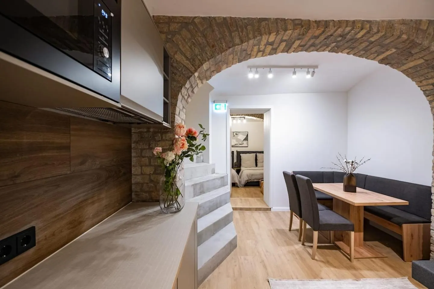 Spacious Apartments In Mitte- Feel The Citycenter Berlin
